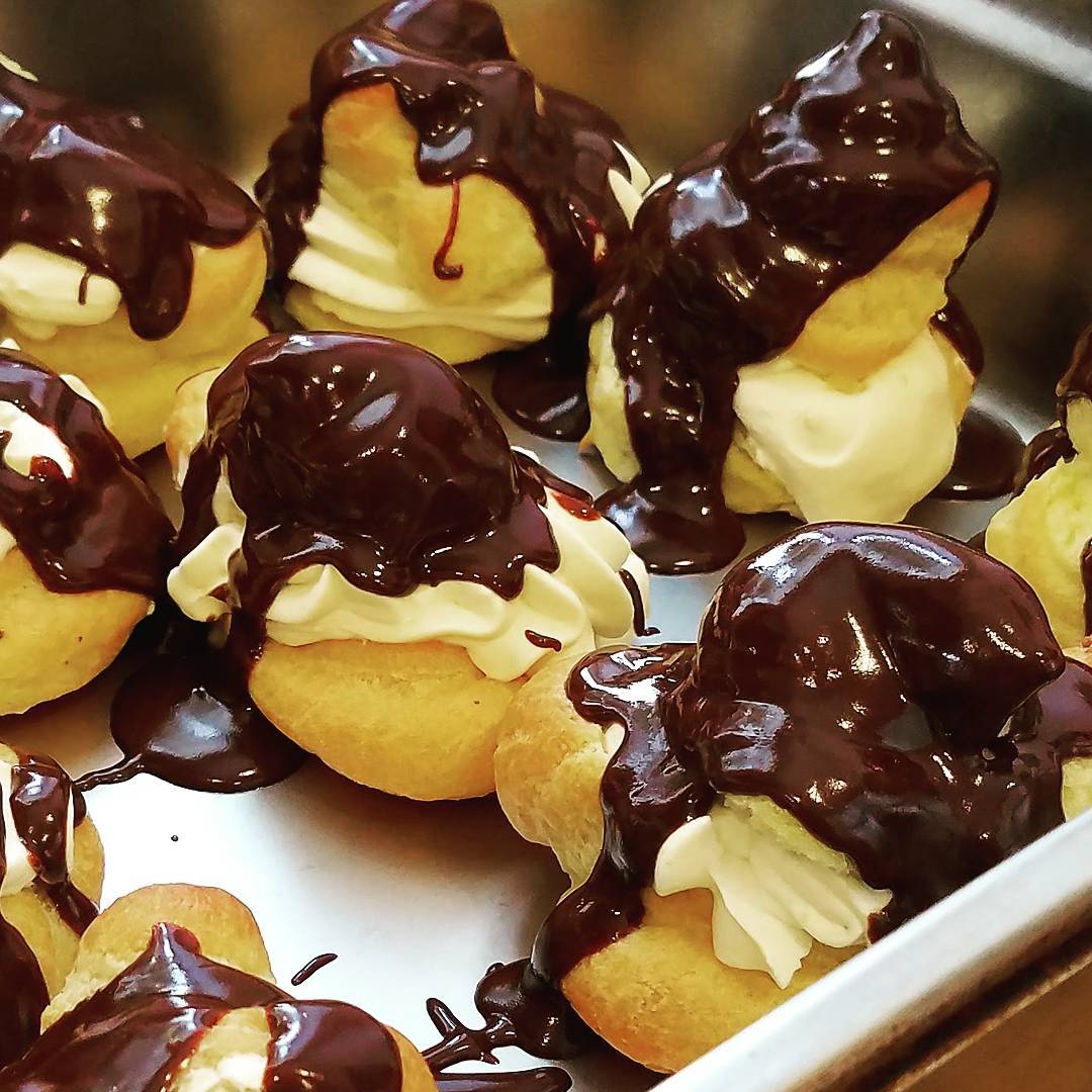 @vabenecaffe There's nothing so beautiful as a freshly made profiterole. #profiterole #bella Va Bene Instagram Photo: @vabenecaffe There's nothing so beautiful as a freshly made profiterole. #profiterole #bella